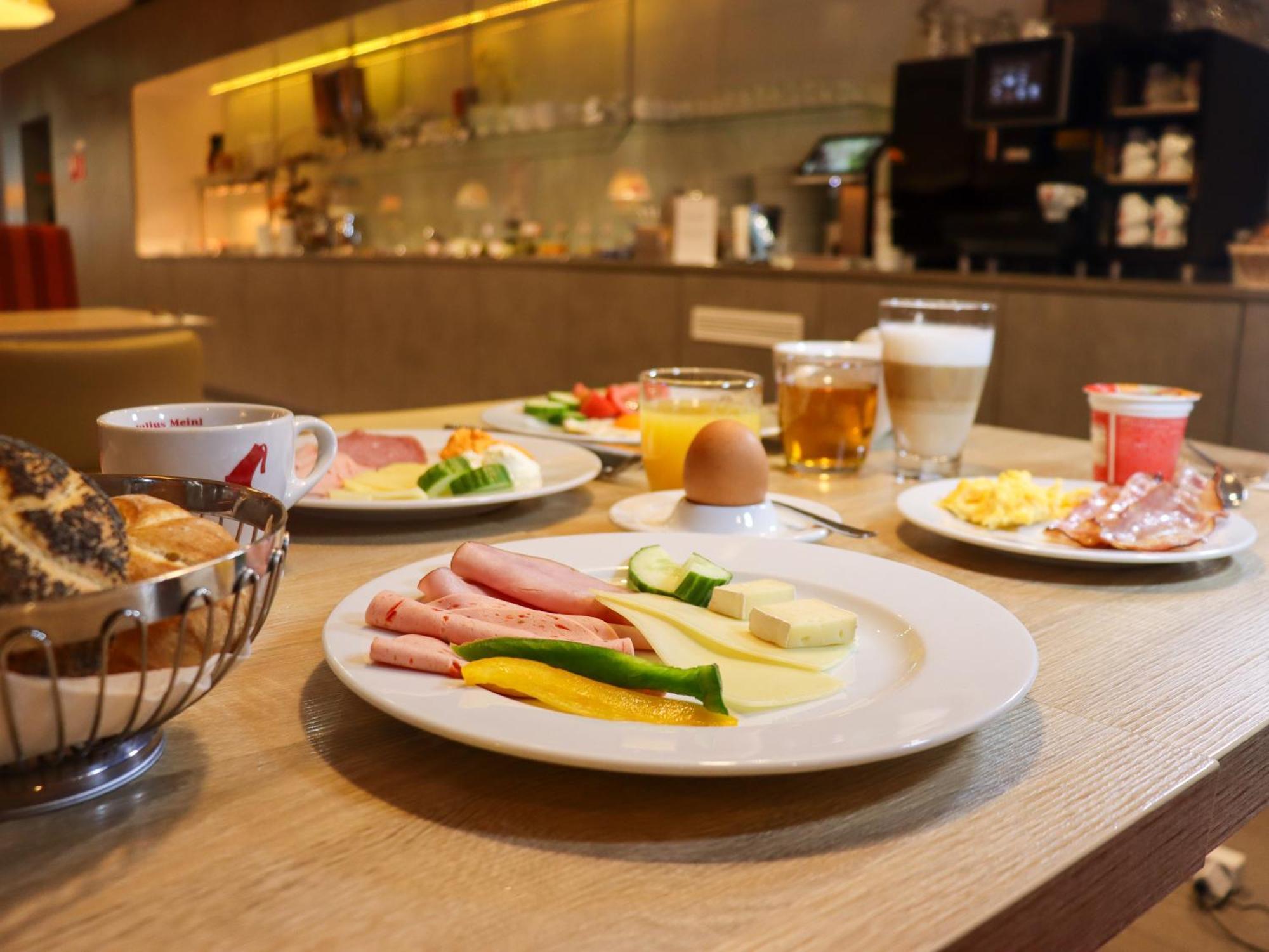 Simm'S Hotel - Cityhotel Next To Metro U3 Wien Ngoại thất bức ảnh